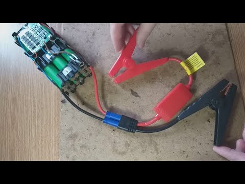 Видео: Пусковое для авто (бустер) из аккумуляторов 18650. Можно сделать самому.