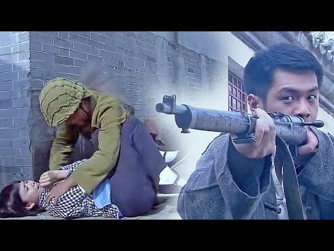 Видео: Красивую девушку издевались, парень спас ее и узнал, что он двоюродный брат его невесты