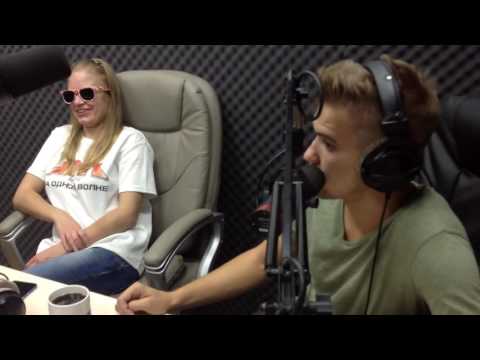 Видео: Децл  aka le truk Джузеппе жёстко студия Сургут (Hit Fm 88.2)2016.22.08 Сургут 2016