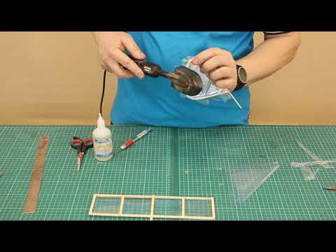 Видео: Схематический планер, изготовление, обтяжка стабилизатора и киля, урок 10.