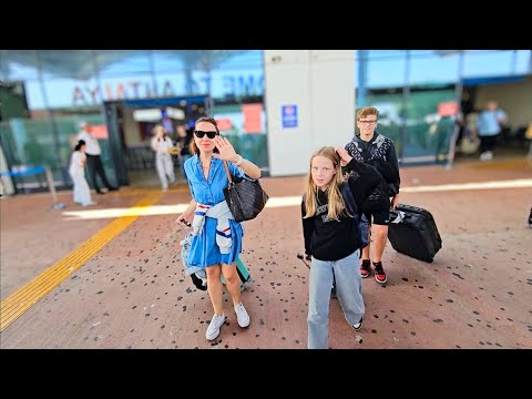 Видео: ВСТРЕТИЛ ИРИНУ И ДЕТЕЙ | МЫ ДОМА В МЕРСИНЕ 🏠☀️☀️☀️