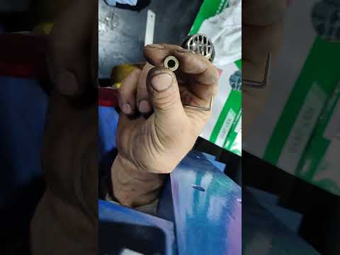 Видео: Шкода Рапид, замена рем.набора на топливных форсунках.