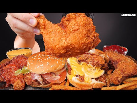 Видео: бургер и жареный цыпленок BURGERS 🍔 FRIED CHICKEN 🍗 FRENCH FRIES 🍟 EATING ASMR MUKBANG