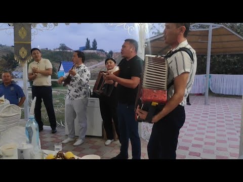 Видео: Қазақша папури әндер құдалықты жарды. #домбыра #баян #құдалық