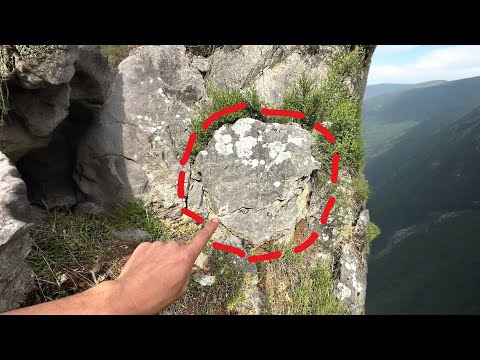 Видео: Сокровище найдено на краю опасного утёса...
