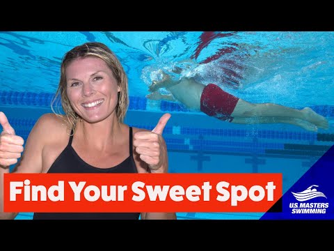 Видео: Положение тела при плавании брассом // Совет 3 // Роль волнообразных движений при плавании брассом