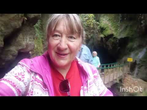 Видео: ЗИМУЕМ У МОРЯ. ЛАЗАРЕВСКОЕ. ОТЕЛЬ ТИХИЙ РАЙ. ЭКСКУРСИЯ. СВИРСКОЕ УЩЕЛЬЕ.