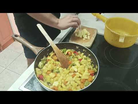 Видео: Лесна и вкусна постна картофена яхния