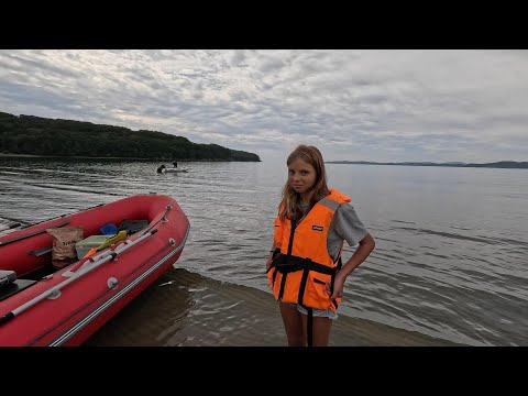 Видео: Остров Путятина (Петух, Слон). Кекуры Пять Пальцев. На трёх лодках.