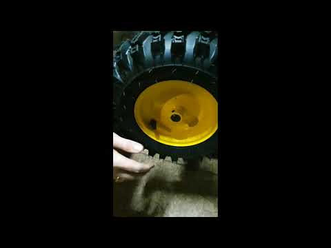 Видео: Обзор и сборка снегоотбрасывателя Champion ST556.