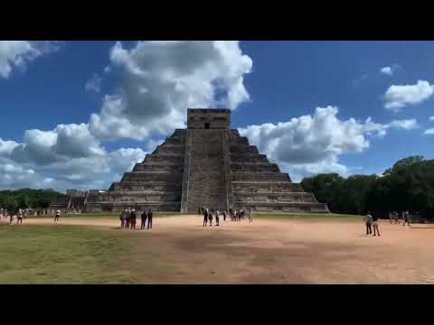 Видео: В джунглях Мексики