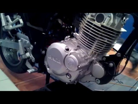 Видео: Фильм №14. Baltmotors Street 250 dd - замена масла в двигателе.