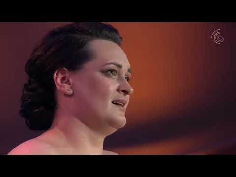 Видео: Olga Maslova. Russian folk song. Ах ты, ноченька...