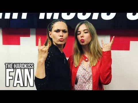 Видео: Юлия Санина The HARDKISS в шоу "Vгубы" (Радио NRJ)