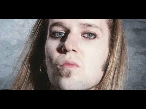 Видео: ֍֍֍ Алекси Лайхо (Alexi Laiho, CHILDREN OF BODOM) На сцене без штанов (перевод) 2009