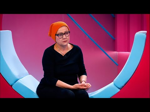 Видео: "Самому родителю надо ничего не хотеть от ребенка". Мария Голубкина о воспитании дочки-фигуристки