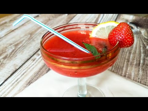 Видео: КЛУБНИЧНЫЙ ЛИМОНАД с мятой за 3 минуты. Освежающий напиток из клубники!