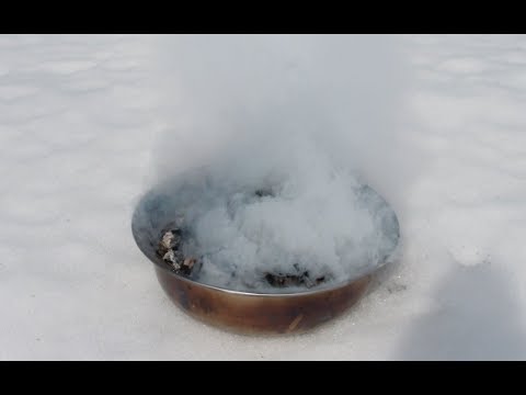 Видео: ДЁГОТЬ ! СТАРИННАЯ ДЕЗИНФЕКЦИЯ КУРЯТНИКА .