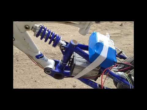 Видео: Безопасный самокат из колеса от гироскутера