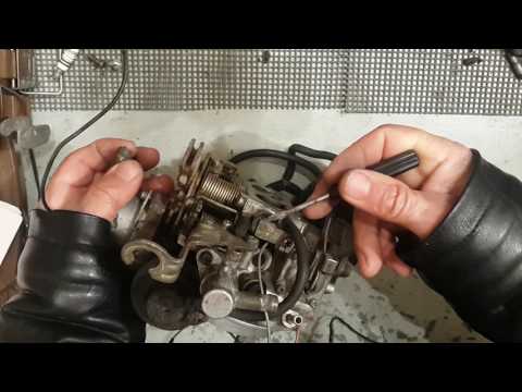 Видео: Обзор карбюратора   Pierbyrg2е2.