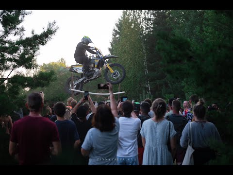 Видео: Enduro гонка WAY OFFROAD 2025, Кострома. Серебро. Финиш на пробитом радиаторе! Или "есть водаааа?"