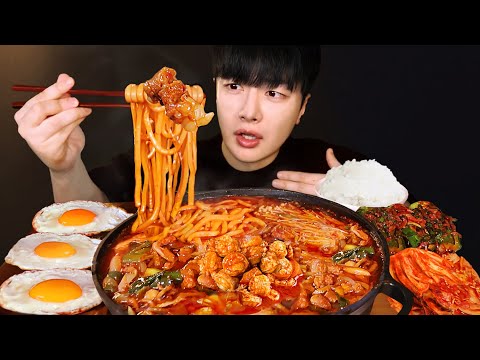 Видео: Spicy HotPot - маленький осьминог, рубец и креветка, а также толстая лапша MUKBANG ASMR