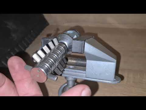 Видео: Вскрытие форд транзит.  Варианты использования инструмента