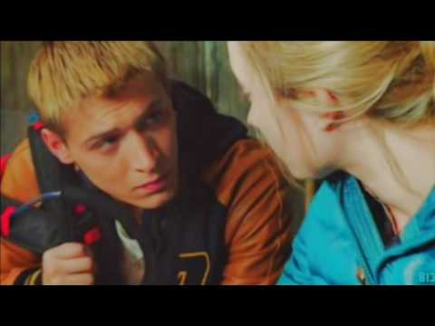 Видео: Аня и Паша-Половина моя(Nastyusha_SH)