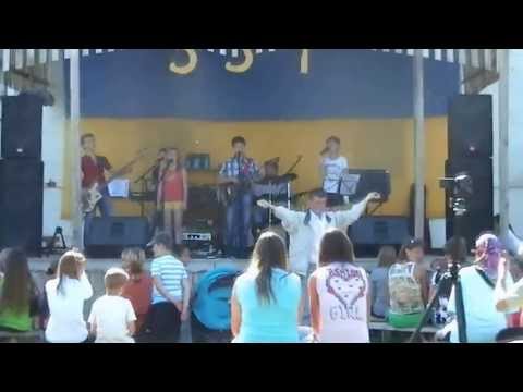 Видео: ВИА "ВИОЛА" - Мы бродячие артисты (Весёлые ребята cover)