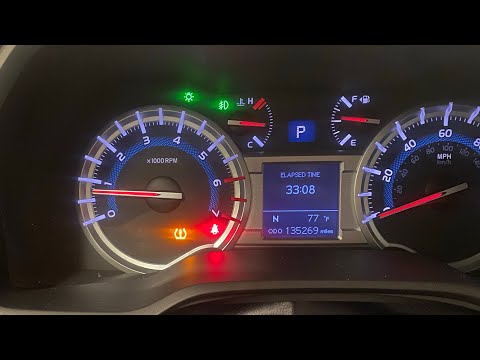 Видео: Toyota 4Runner 2015 года выпуска, контрольная лампа давления в шинах
