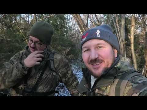 Видео: Коп в зимнем лесу вдоль старой немецкой дороги. Кладоискатель Руся.