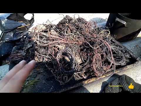 Видео: Обжигаю медные провода, и сколько вышло меди.