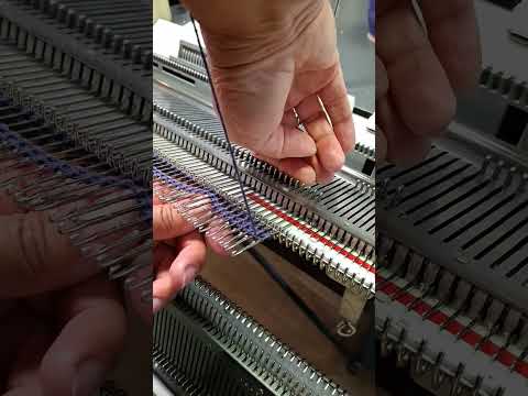 Видео: Как связать кулирку, чтобы край не закручивался. 