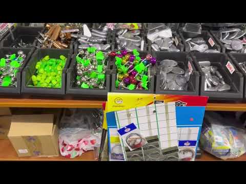 Видео: Цены на рыболовные товары на барахолке в Алматы. Купил два костюма.