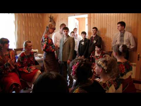 Видео: Сучасне гуцульське весілля . Шиття вінка
