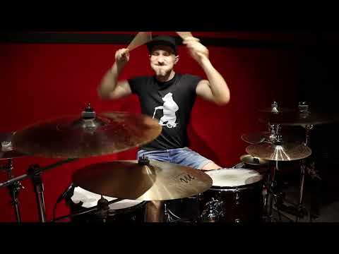 Видео: Tractor Bowling - Черта (drumcover by valeSICK)