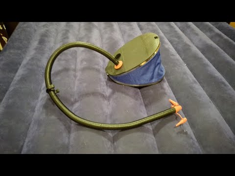 Видео: Надувной матрас Intex 64755 и ножной насос Intex 68610 - теперь есть где положить гостей :)