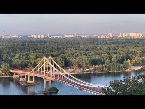 Видео: Гуляем по Киеву| Крещатик| Парковый мост| ТРЦ Лавина 