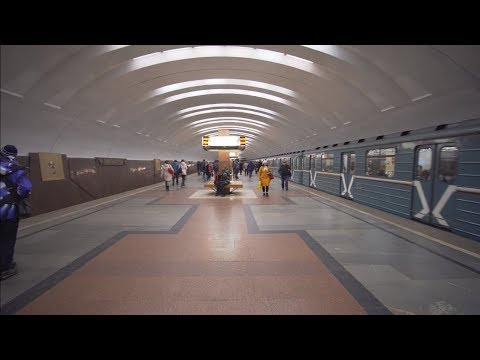 Видео: Russia, Moscow, metro ride from Коло́менская to Кантемировская