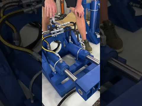 Видео: Установка прокола грунта 30 тонн