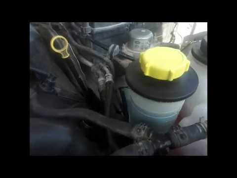 Видео: Замена жидкости ГУР Land Rover Range Rover Sport 06