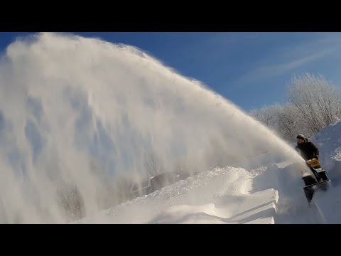 Видео: Увеличение скорости выброса снега , и другие переделки , модернизация моего снегоуборщика .