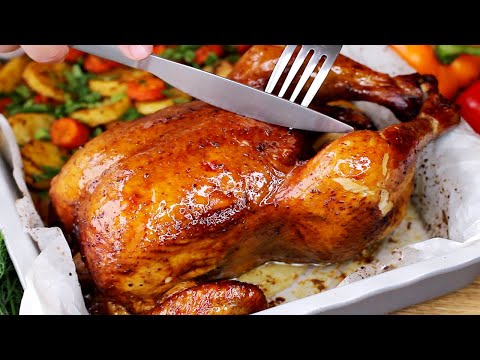 Видео: Рецепт покорил всех гостей! Сочная запеченная курица на рождественский ужин! Легко и очень вкусно!