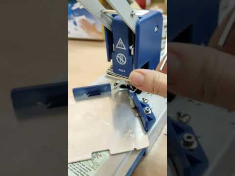 Видео: круглим углы визиток Обрезчик углов AD-1 (Warrior 21144)