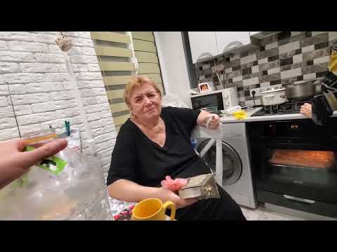Видео: НАДЯ С МАМОЙ ЗАВЕЛАСЬ ИЗ ЗА ЦВЕТОВ