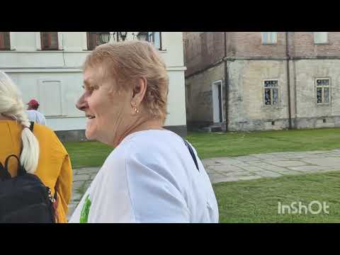 Видео: Три девицы в Пицунде на концерте органной музыки.