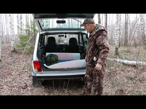 Видео: Как сделать спальное место в  3 дверной ниве