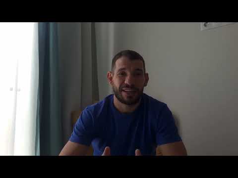 Видео: Во сколько лет и в какой вид спорта отдавать ребёнка.