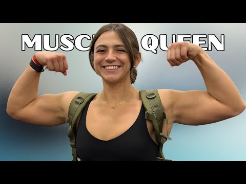 Видео: Мускулы Королева Женщина Культурист Белла ФББ Воины