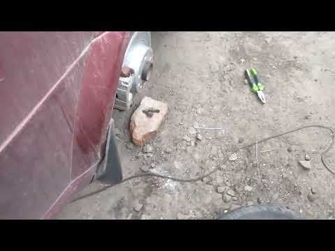 Видео: Как заменить Трос  ручника (Opel Vectra С) Не без подводных камней
